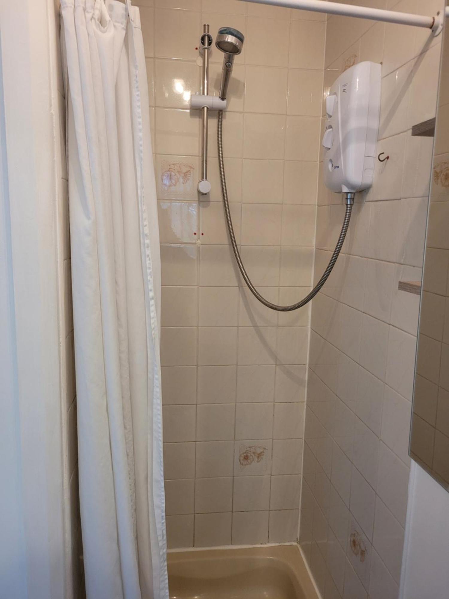 לוטון Modern Apartment In Luton מראה חיצוני תמונה